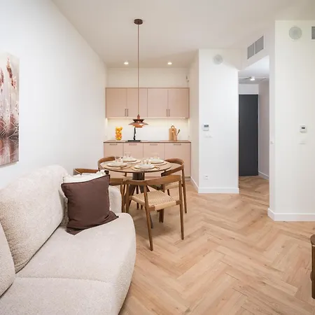 Apartment Vidok 106 By Warmia4rent,przy Samym Jeziorze Ukiel Olsztyn (Warmian-Masurian)